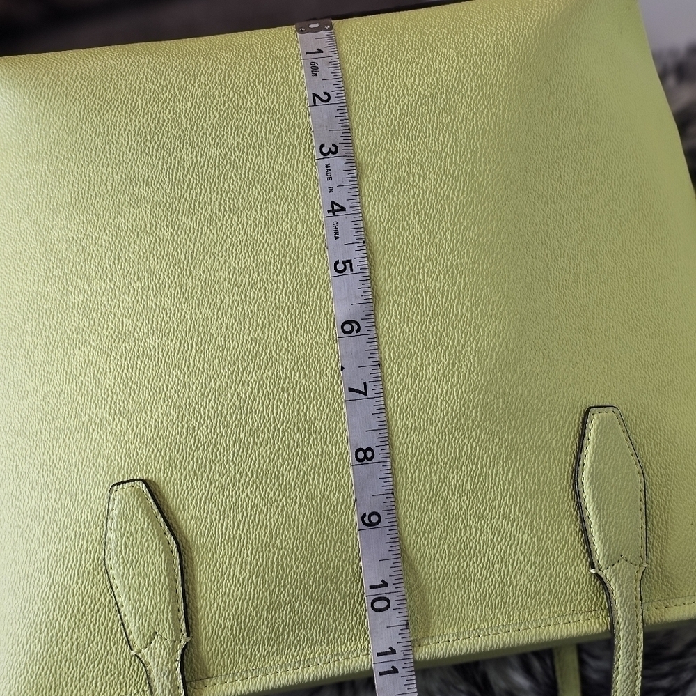 Kate Spade Lori Tote in Bosc Pear - Picture 13 of 14